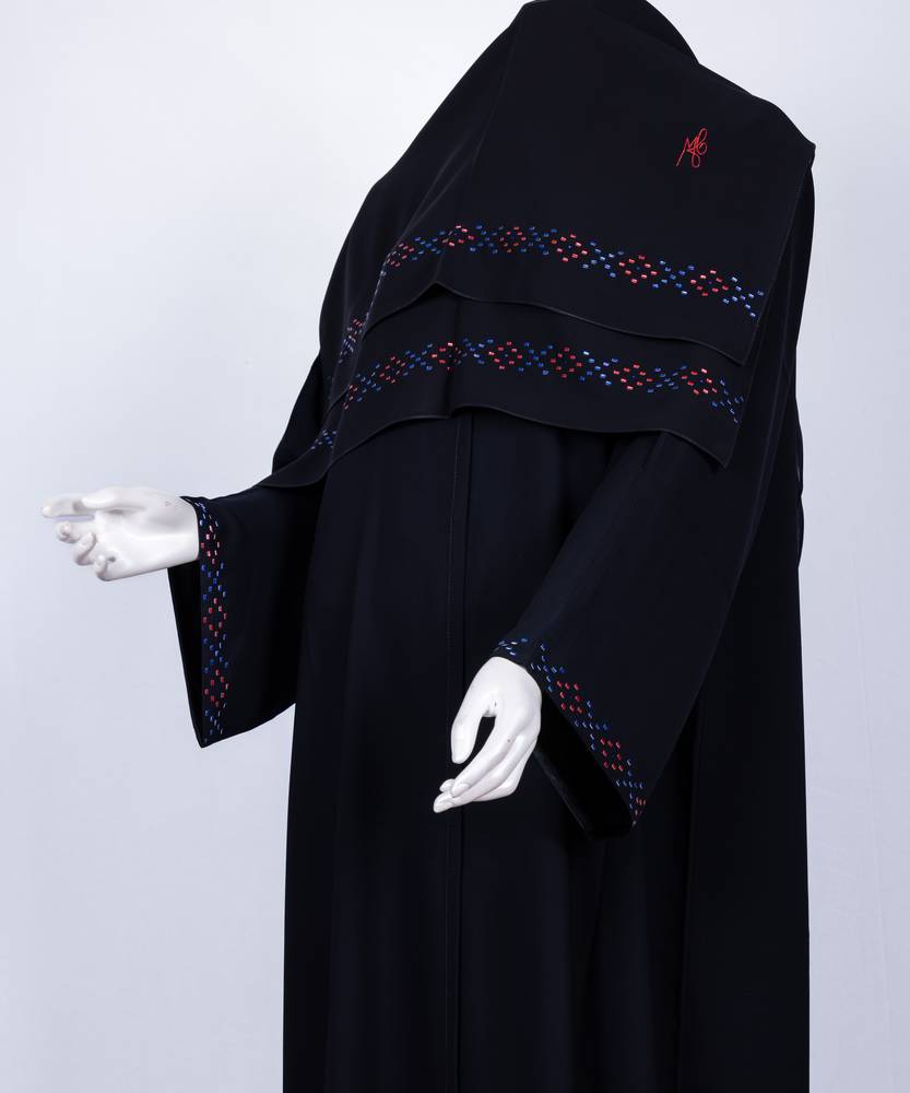 ( 1  ) عباية + طرحة  3640