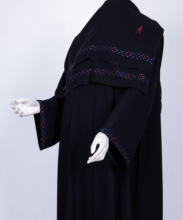 ( 1  ) عباية + طرحة  3640