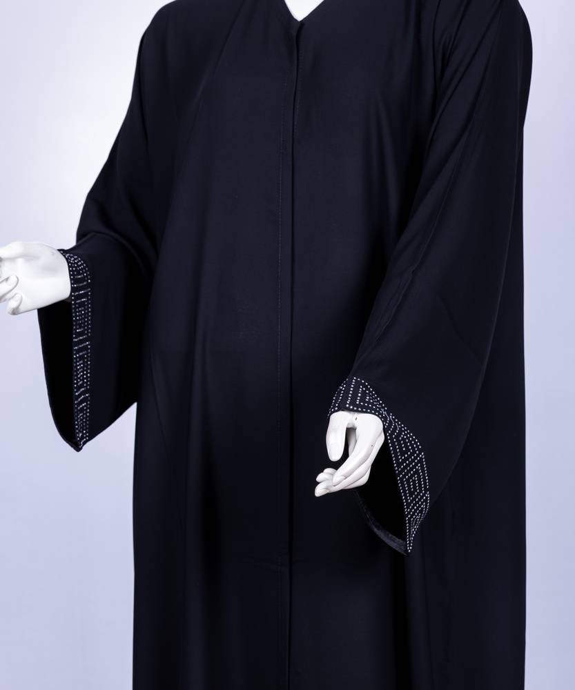 عباية مع طرحة كريستال بتصميم 3573 (1)