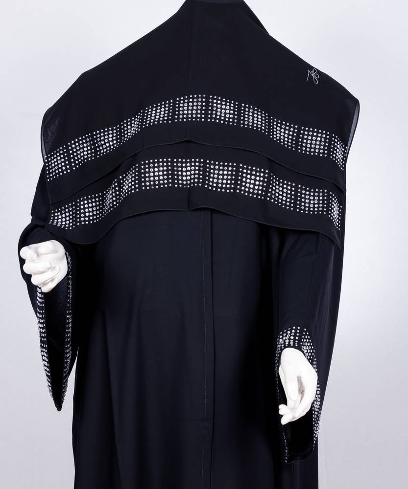 عباية معى طرحة موديل رقم   3615 (1)
