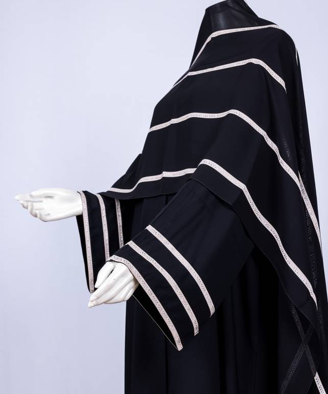 عباية مع طرحة كريستال مخطط 3574 (1)