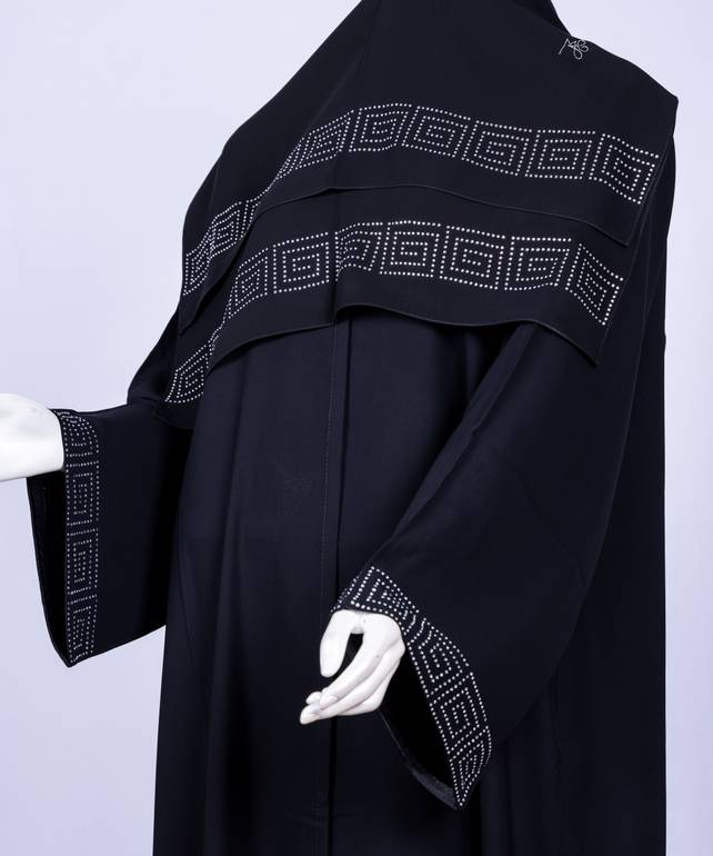 عباية مع طرحة كريستال بتصميم 3573 (1)