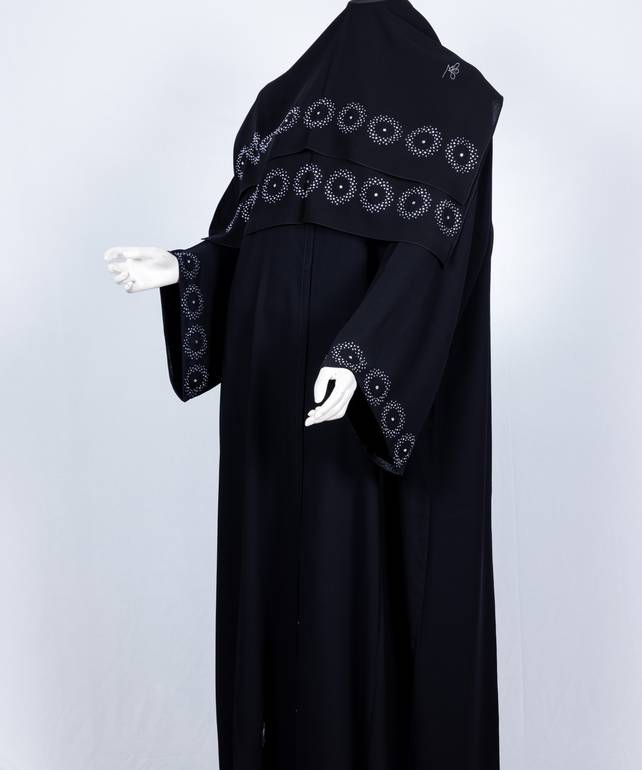  عباية مع طرحة كريستال دوائر موديل رقم 3642 (1)