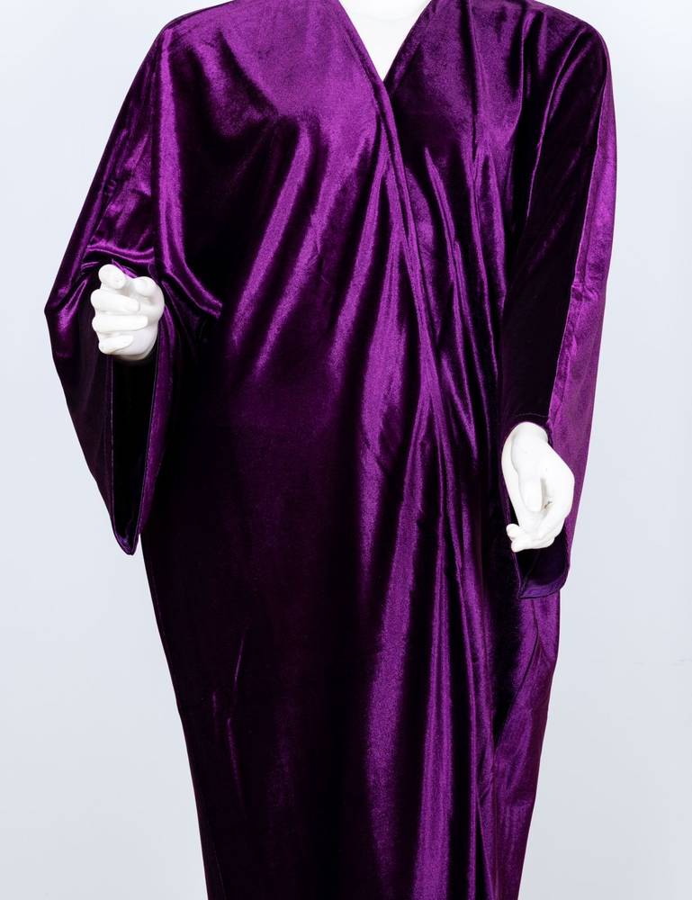 عباية مخمل لف