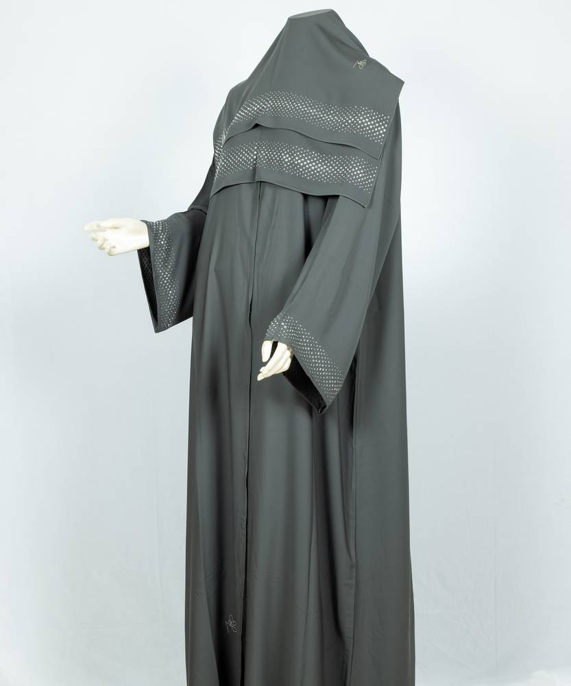  عباية مع طرحة كريستال موديل رقم 3580 (1)