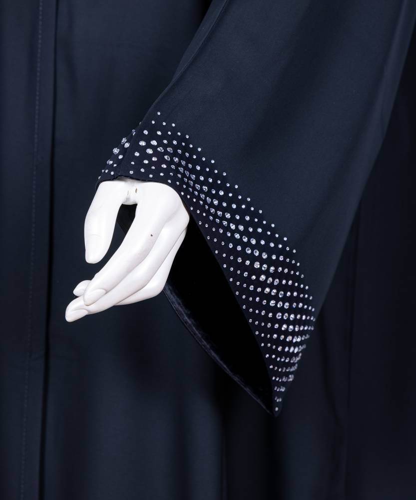 عباية مع طرحة كريستال سادة 3580 (1)