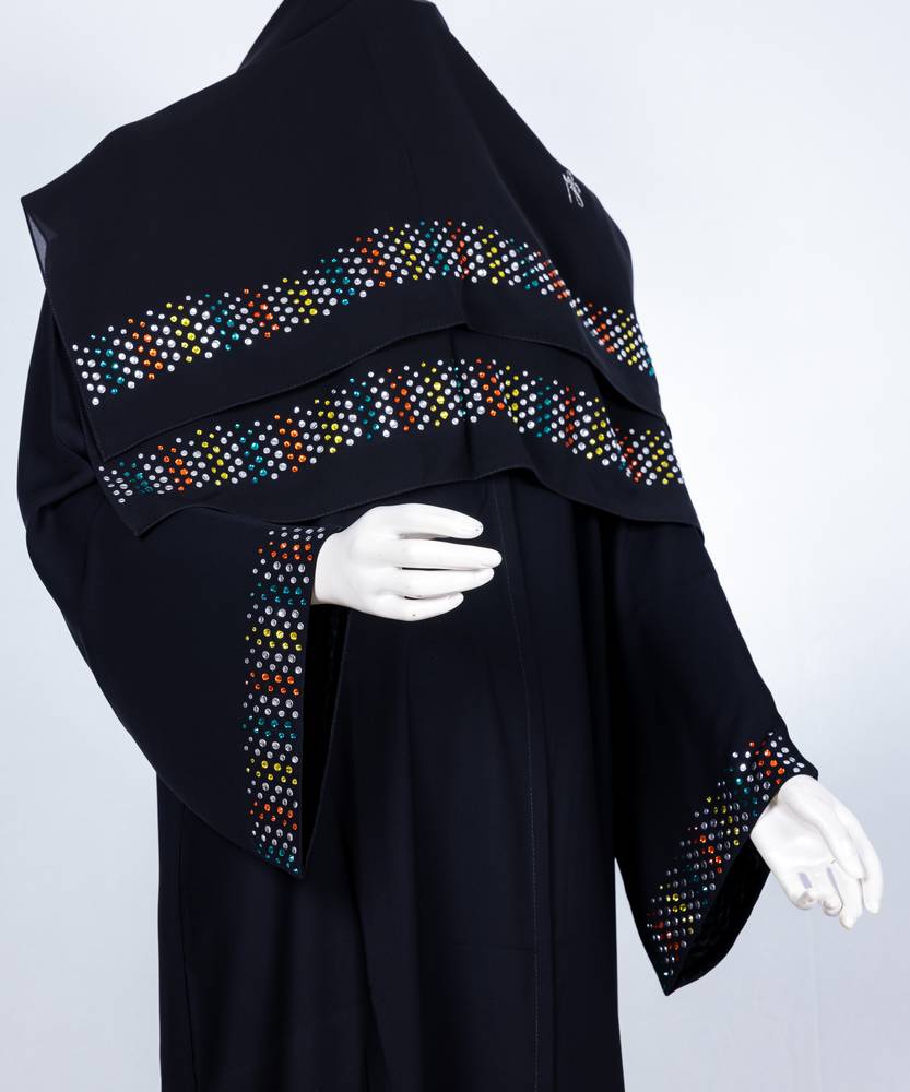 عباية + طرحة موديل رقم  3668 (1)