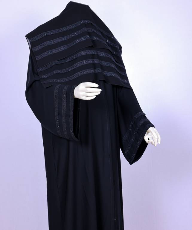 عباية مع طرحة موديل رقم   3630