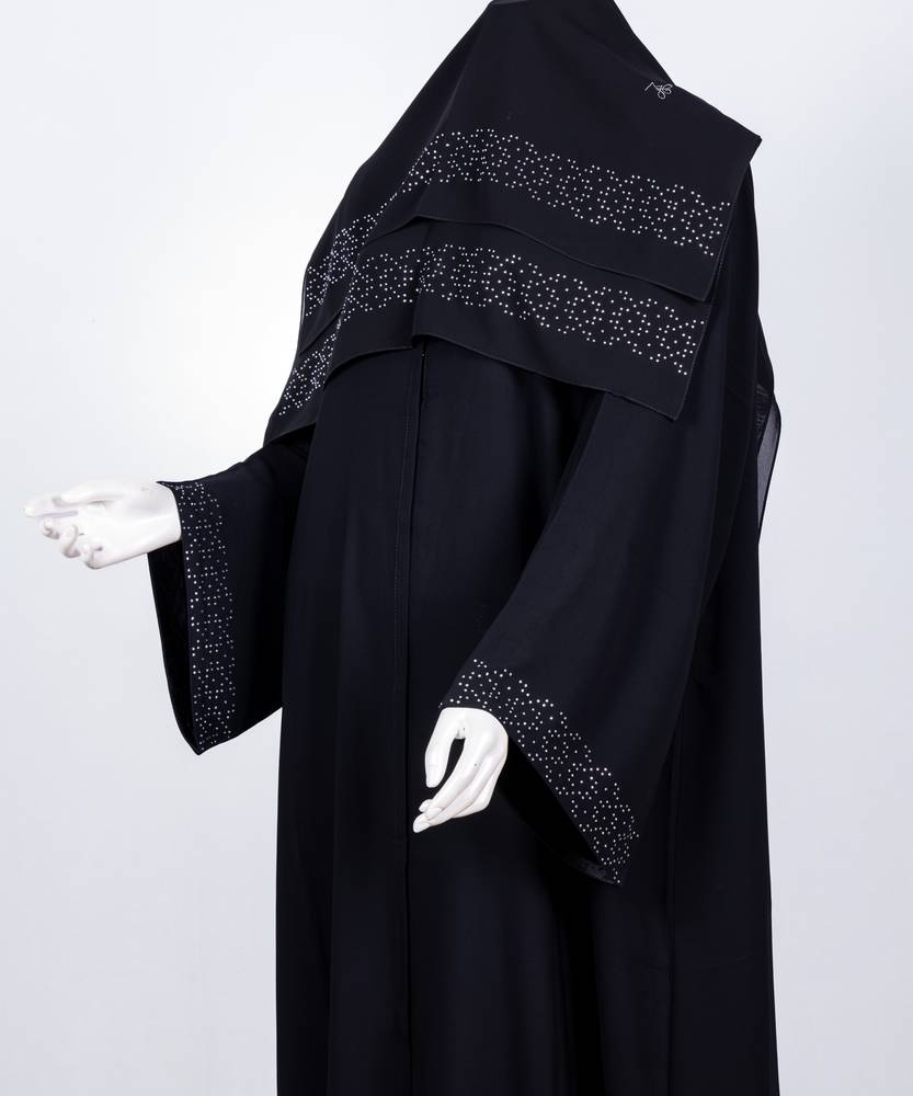 عباية مع طرحة كريستال موديل رقم  3643 (1)