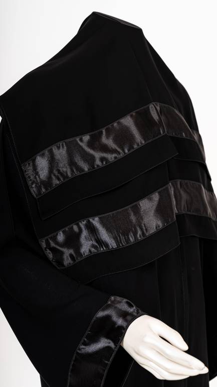 طقم اسود 4