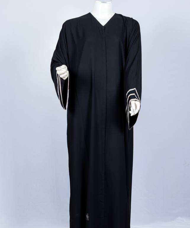 عباية مع طرحة كريستال مخطط 3574 (1)