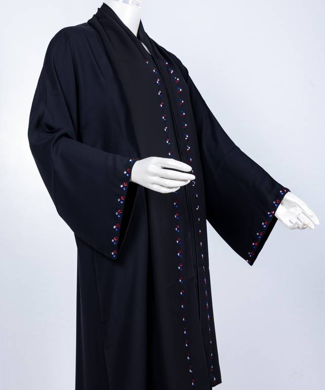عباية مع طرحة كريستال مربع موديل رقم  3568 (1)