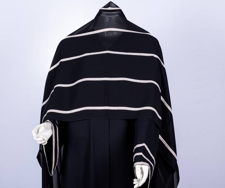 عباية مع طرحة كريستال مخطط 3574 (1)