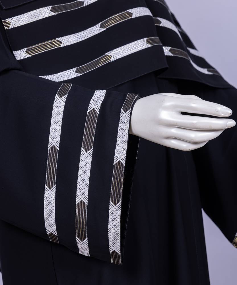   عباية + طرحة موديل رقم  3632