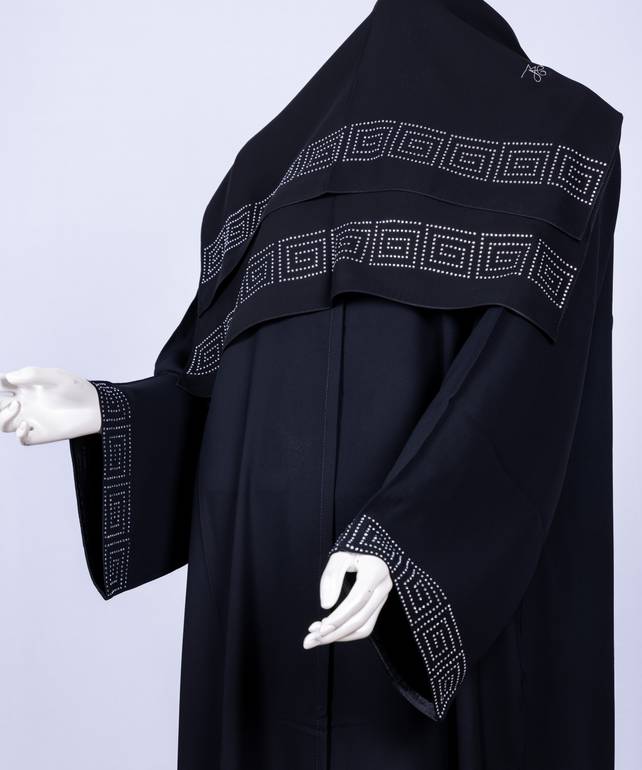 عباية مع طرحة كريستال بتصميم 3573 (1)