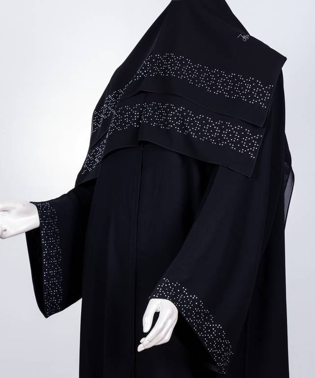 عباية مع طرحة كريستال موديل رقم  3643 (1)