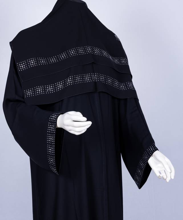 عباية مع طرحة كريستال موديل رقم  3661 (1)