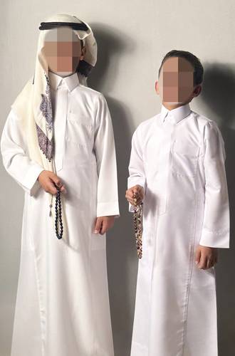 ثوب ولادي أبيض
