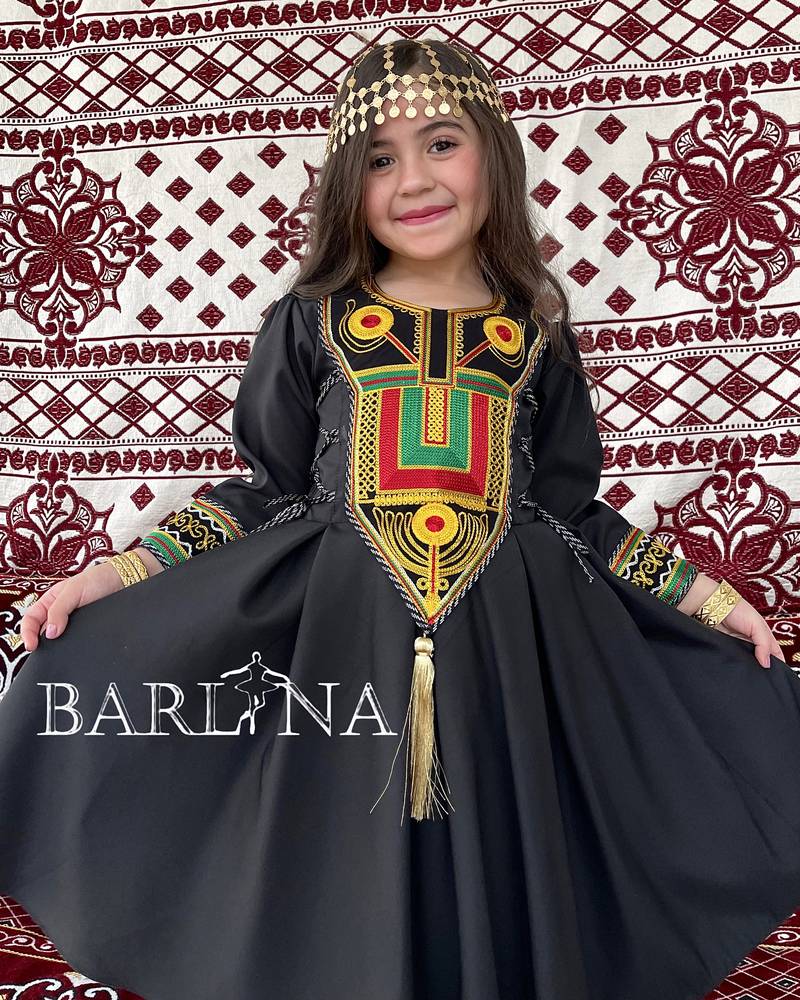 فستان بناتي أسود تراثي