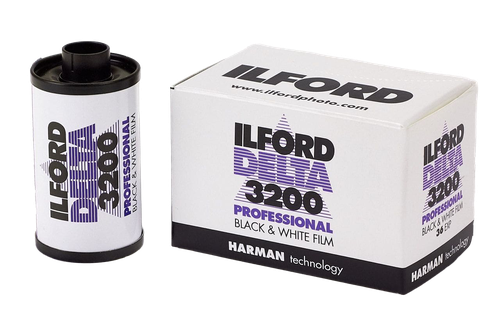 Ilford Delta 3200 Professional Black and White Negative Film 35mm Roll Film, 36 Exposures)