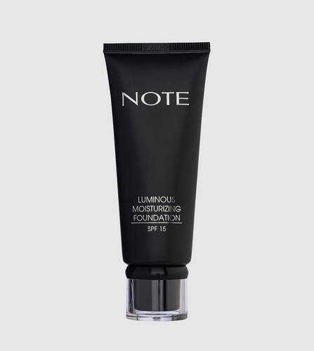 Hydrating and Illuminating Foundation, No.02 from Nout