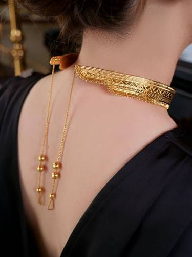 تشوكر و طوق شعر 