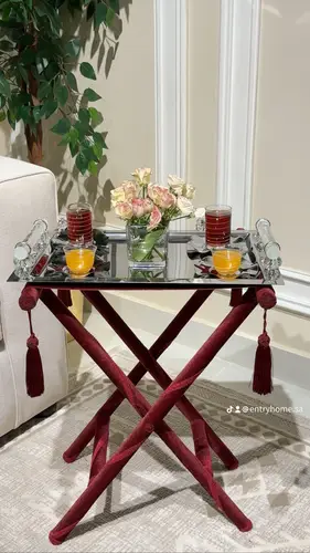 طاولة مخمل- عودي