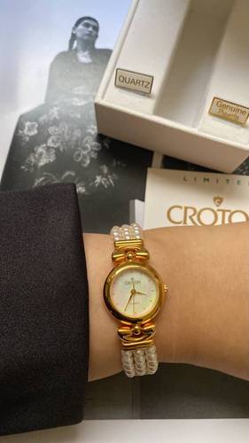 ساعة عتيقة ماركة  Croton 