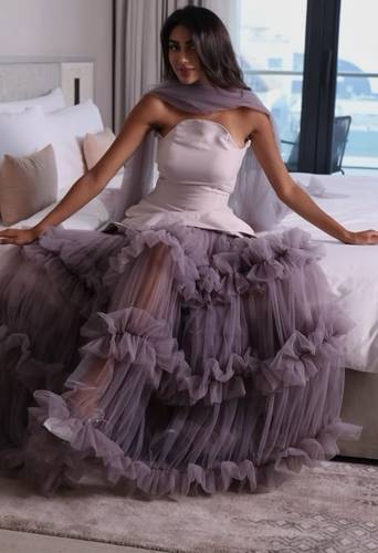 Modern design of Elle dress