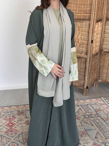 عباية كريب مغسول اخضر N338