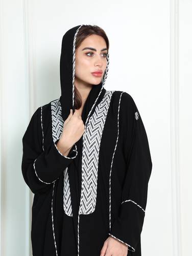 عباية كريب اسود انيقه N318