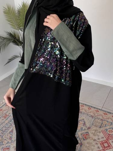 عباية كريب اسود وترتر ✨ N343