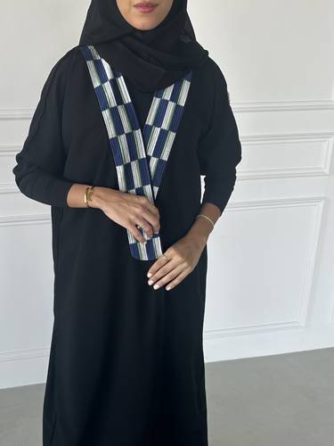 عباية بتطريز واكمام استرتش N154