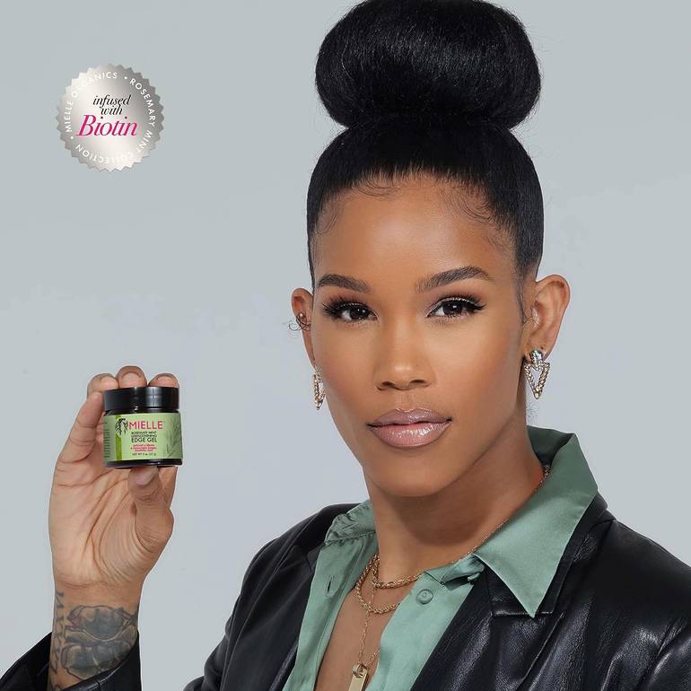 Mielle Organics Styling and Strengthening Gel with Rosemary, Mint and Biotin