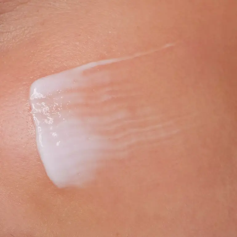 Essence, Hydro Hero Primer, Skin Moisturizer, with Hyaluronic Acid,