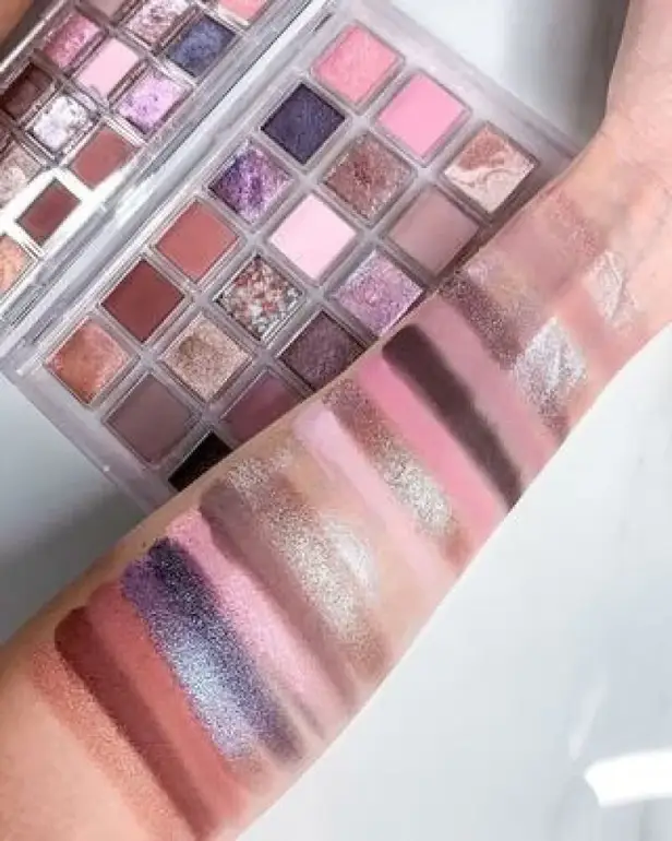 Huda Beauty, Eyeshadow Palette - Rose Quartz