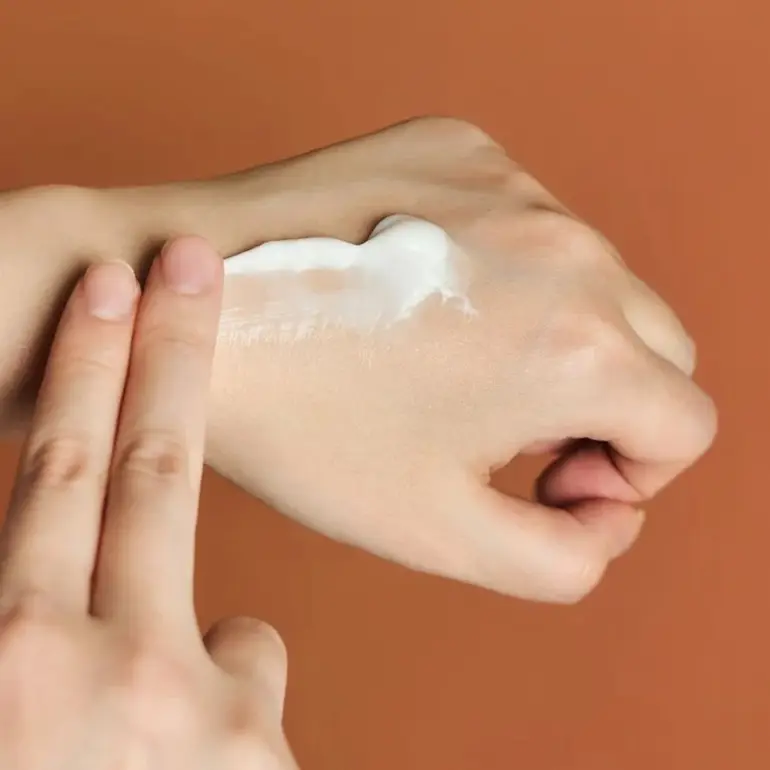 Skin1004, Centella Asiatica Face Cream, Hydrating and Anti-Aging with Probiotic Cica