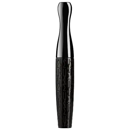 MAC Extreme 3D Black Lash Mascara for 3D black eyelashes