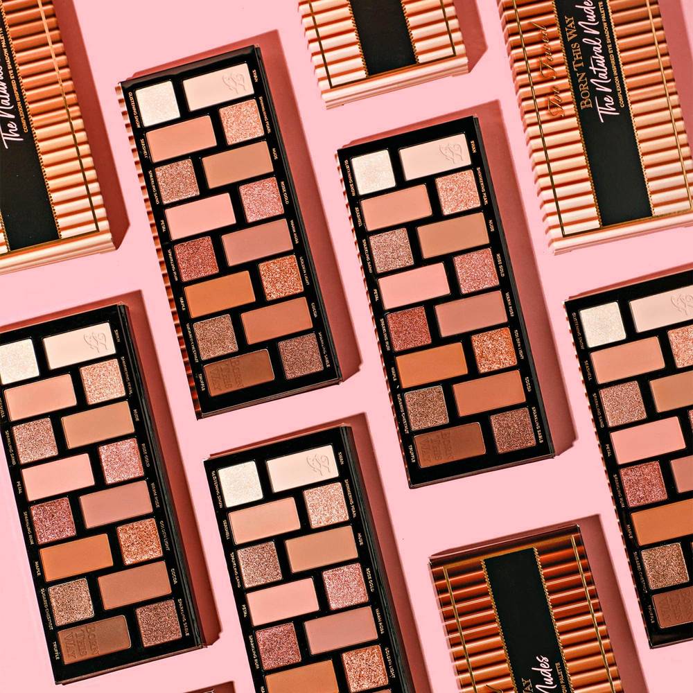 Too Faced, Born This Way, The Natural Nudes Eyeshadow Palette, 16 Colors
