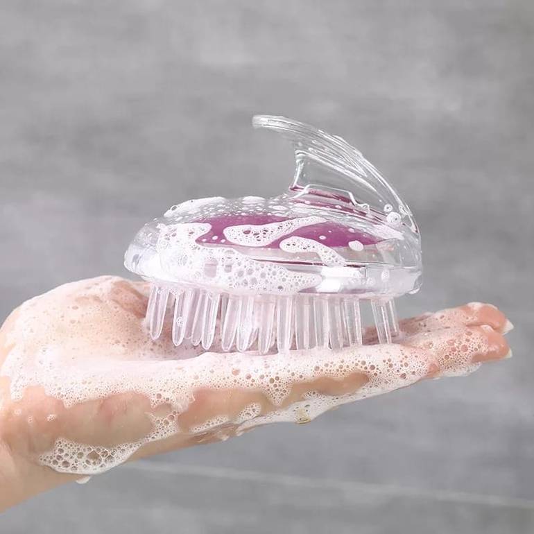 REALBEAUTY Professional – Soft Scalp Massage Brush
