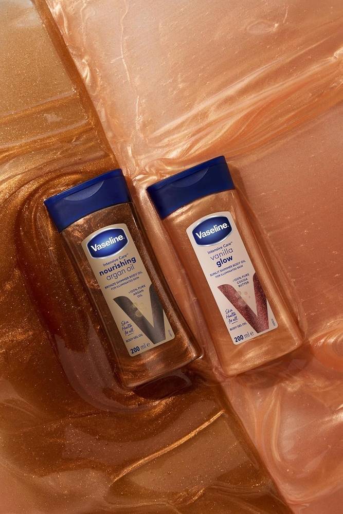 Vaseline, Shiny Body Oil with Argan Oil Scent, - 200ml