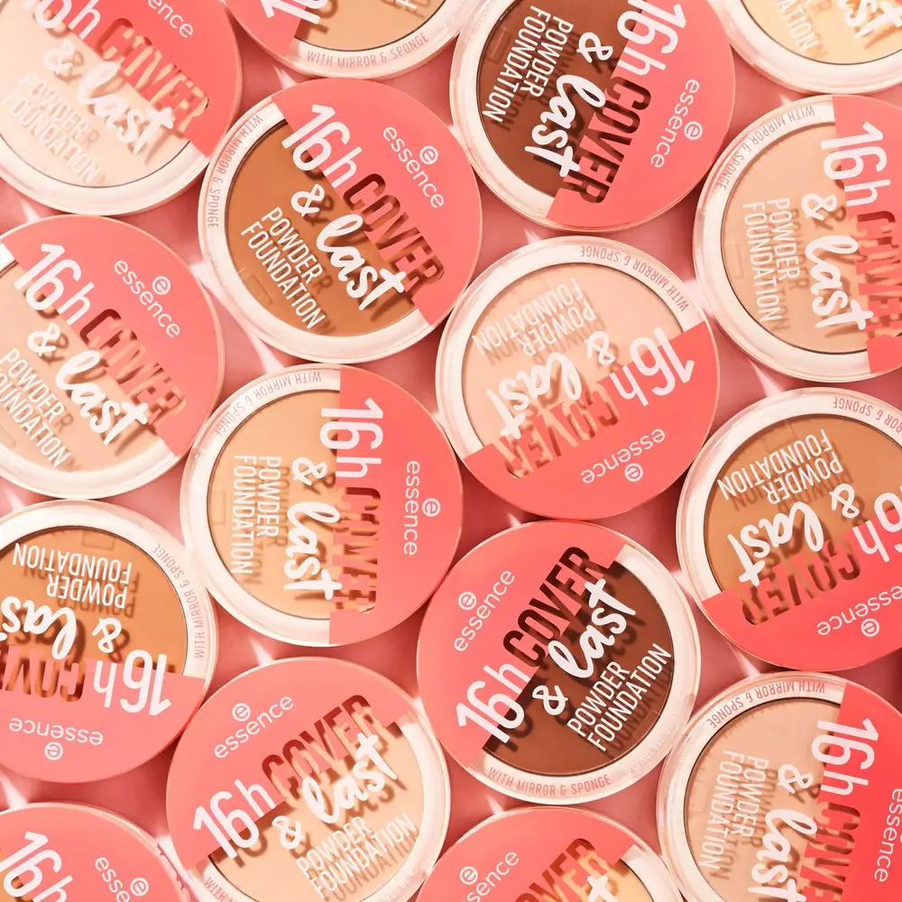 Essence Cover & Last Powder Foundation - 01 Porcelain