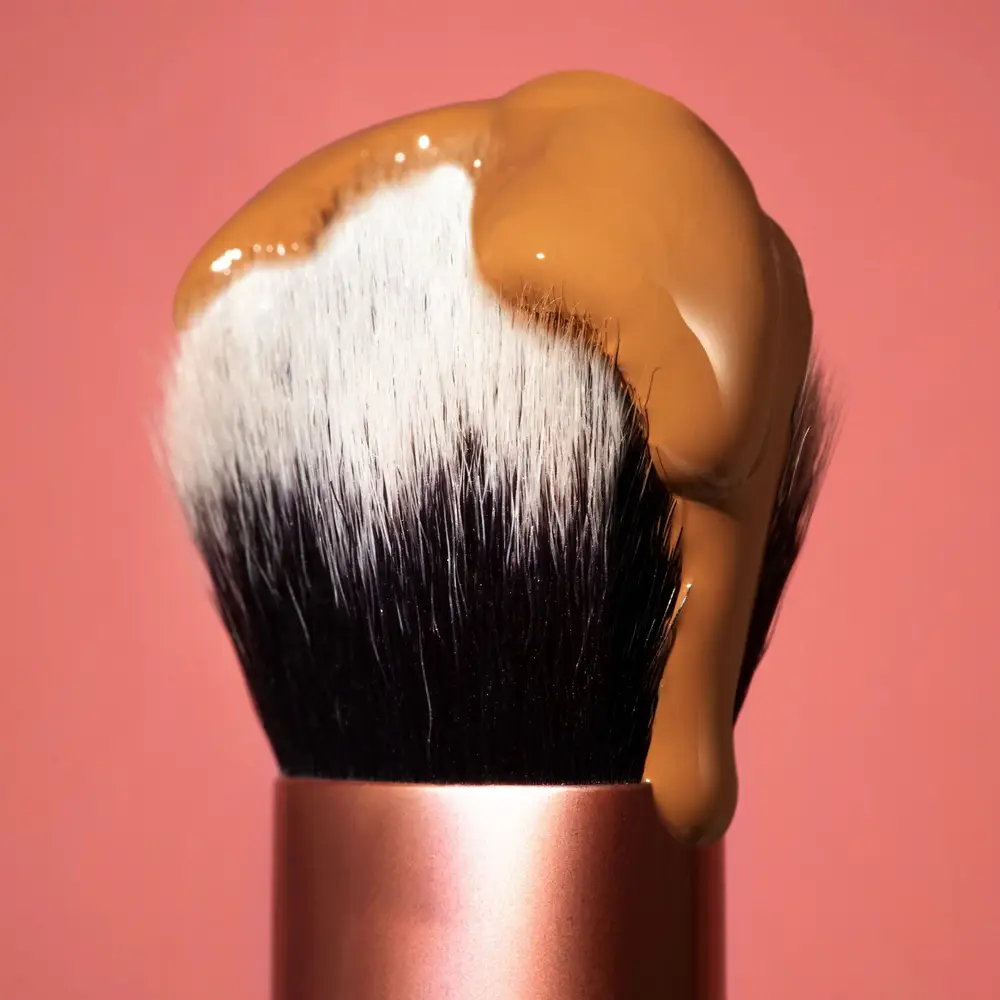 Real Techniques Face Foundation Brush - 200 Expert