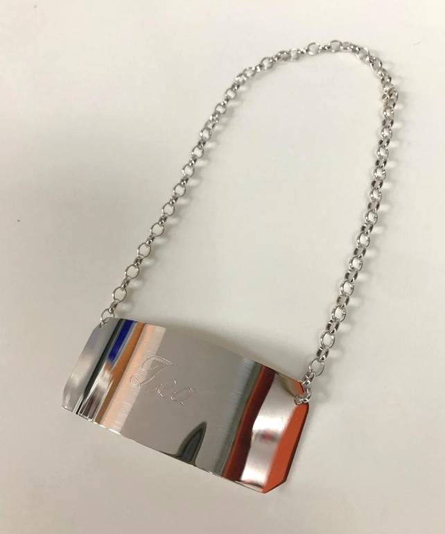 Elegant Tea Tag with Chain in Silver Color