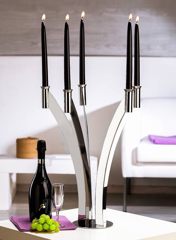 Five flames candleholder