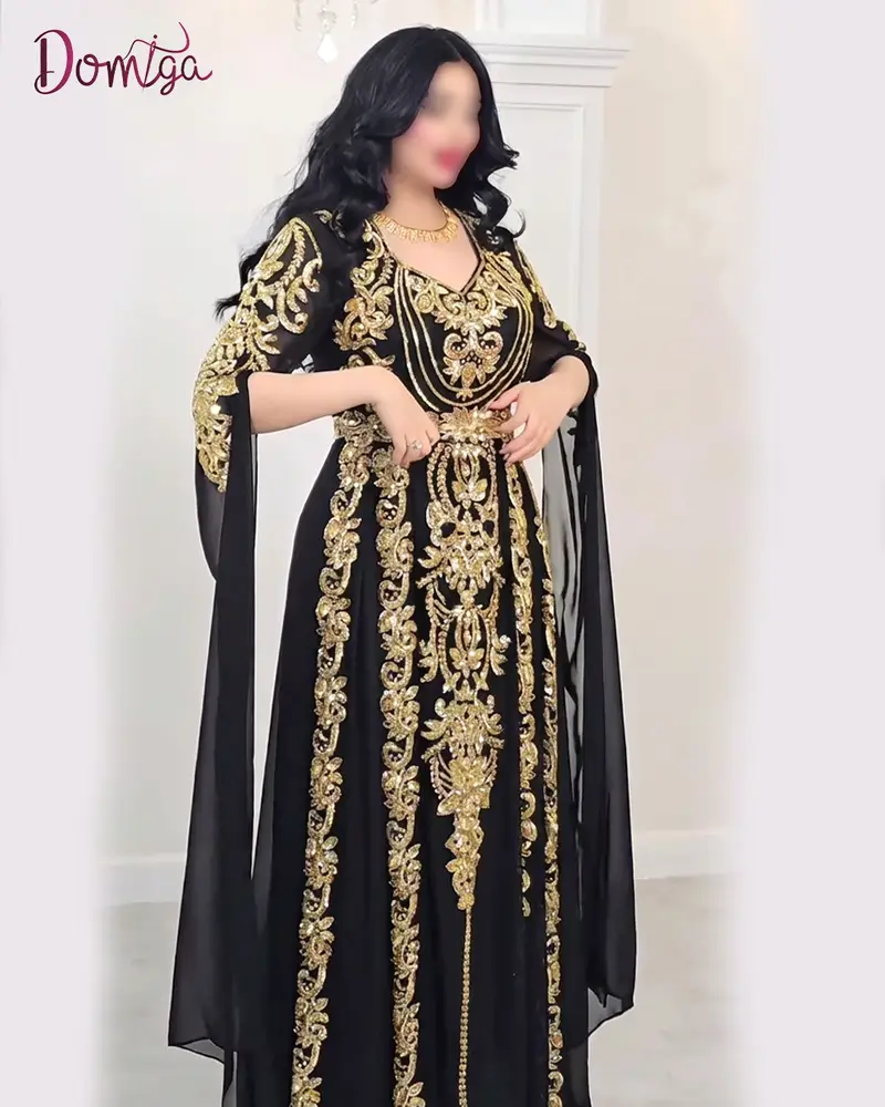 قفطان شيفون فخم كلوش ملكي أسود بتطريز زخارف شرقية ذهبية