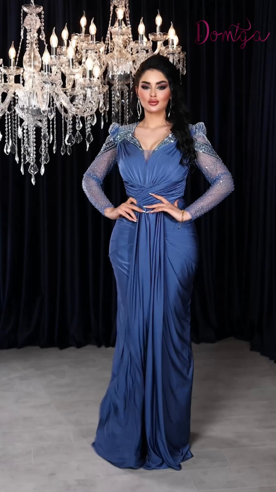 فستان سهرة أزرق مطاط ليكرا (Lycra) شك مقصوص على الجسم 