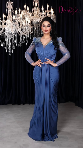 فستان سهرة أزرق مطاط ليكرا (Lycra) شك مقصوص على الجسم 