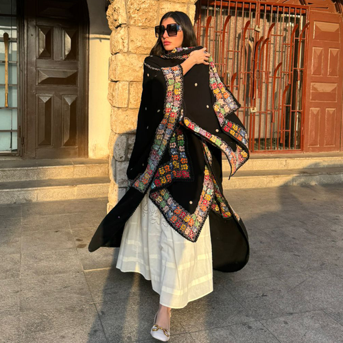 عباية لف بطريقة الشال