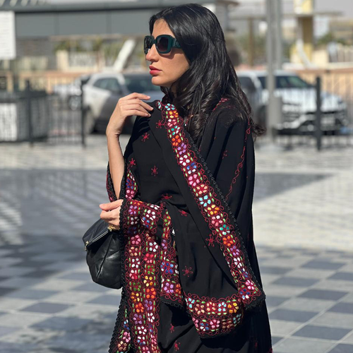 عباية لف بطريقة الشال
